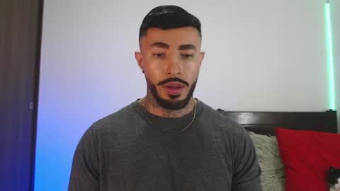 Independent Model online show from April 28, 2:38 am