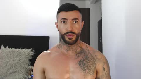 Snapshot of maximus_golden chatting on May 18, 4:07 am Independent Model online show from May 18, 4:07 am