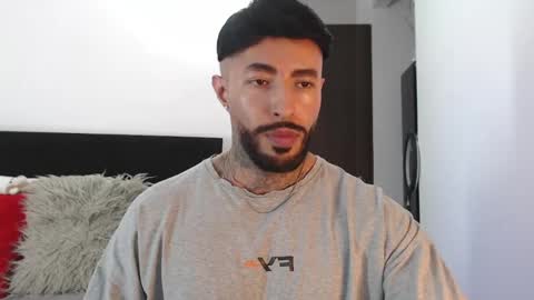 Snapshot of maximus_golden chatting on May 31, 3:04 am Independent Model online show from May 31, 3:04 am