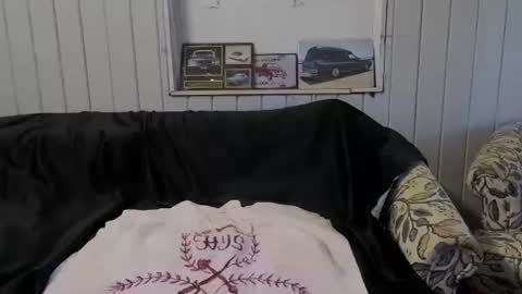 Snapshot of maximus_oreally chatting on January 5, 3:22 am Max online show from January 5, 3:22 am