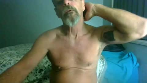 Snapshot of maximus_oreally chatting on June 17, 3:02 pm Max online show from June 17, 3:02 pm