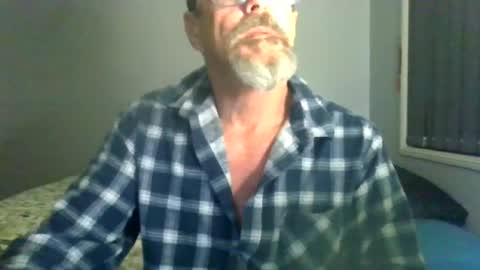 Snapshot of maximus_oreally chatting on June 28, 5:52 pm Max online show from June 28, 5:52 pm