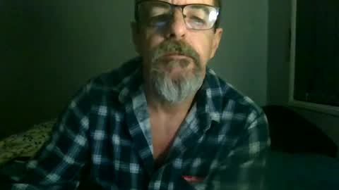Snapshot of maximus_oreally chatting on June 30, 2:45 am Max online show from June 30, 2:45 am