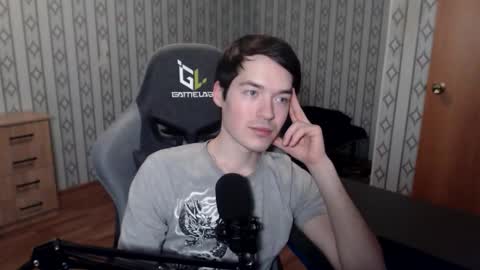 Snapshot of maximuslan chatting on December 20, 4:47 pm Marcolas online show from December 20, 4:47 pm