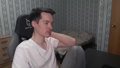 Snapshot of maximuslan chatting on February 5, 8:24 pm Marcolas online show from February 5, 8:24 pm