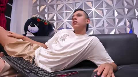 Maximus online show from January 15, 12:09 am