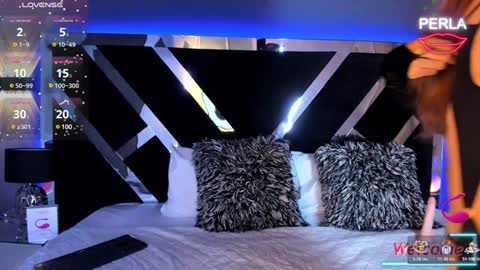 Snapshot of maxirogers chatting on February 6, 7:51 pm Maxi Rogers online show from February 6, 7:51 pm