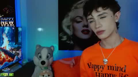 Snapshot of maxiy_001 chatting on January 5, 2:06 am Max online show from January 5, 2:06 am