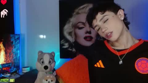 Snapshot of maxiy_001 chatting on January 12, 5:34 am Max online show from January 12, 5:34 am