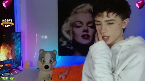 Snapshot of maxiy_001 chatting on February 12, 6:08 am Max online show from February 12, 6:08 am