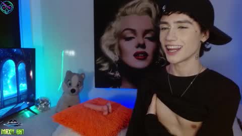 Snapshot of maxiy_001 chatting on September 20, 3:40 am Max online show from September 20, 3:40 am