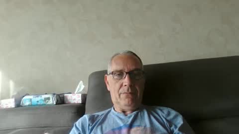 Snapshot of maxou569 chatting on September 30, 9:47 am maxou569 online show from September 30, 9:47 am