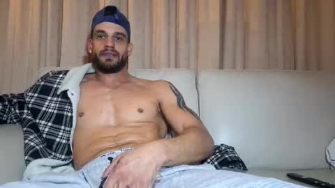 Snapshot of maxpac_rocco chatting on October 2, 1:29 pm Luca Dominus online show from October 2, 1:29 pm