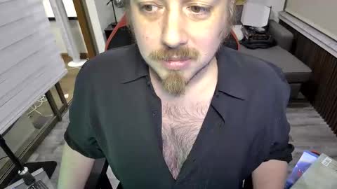 Max online show from March 9, 2:48 am