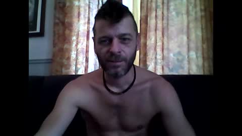 Snapshot of maxthewolf chatting on November 15, 6:59 pm MaxTheWolf online show from November 15, 6:59 pm