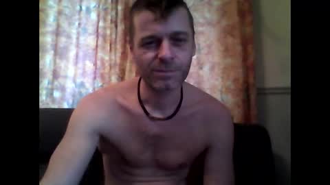 Snapshot of maxthewolf chatting on November 24, 8:08 pm MaxTheWolf online show from November 24, 8:08 pm