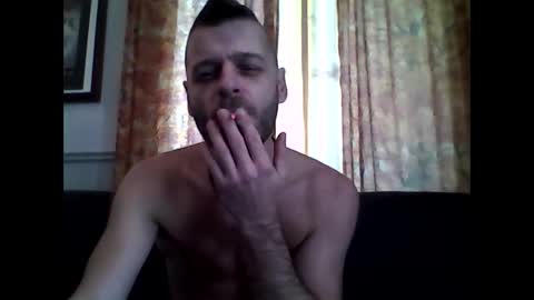 Snapshot of maxthewolf chatting on December 5, 5:53 pm MaxTheWolf online show from December 5, 5:53 pm