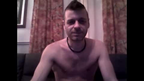 Snapshot of maxthewolf chatting on December 15, 9:19 pm MaxTheWolf online show from December 15, 9:19 pm