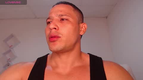 Snapshot of maxwel949813 chatting on October 15, 10:32 pm Max online show from October 15, 10:32 pm