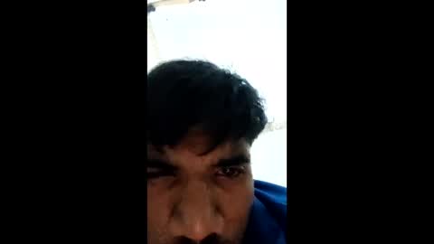 Snapshot of maxwell884480 chatting on April 20, 2:47 am maxwell884480 online show from April 20, 2:47 am