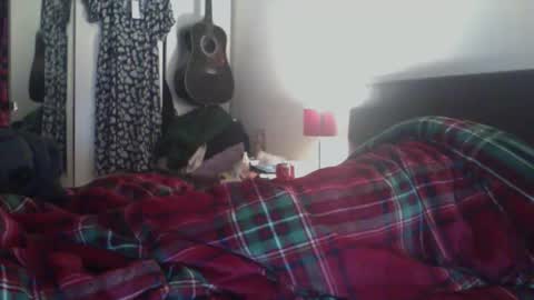 Snapshot of maxwilly7803039708 chatting on April 5, 3:58 am maxwilly7803039708 online show from April 5, 3:58 am