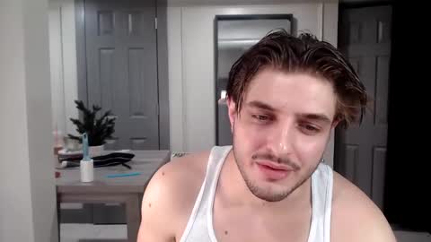 Snapshot of maxx2fun chatting on September 10, 2:44 am maxx2fun online show from September 10, 2:44 am