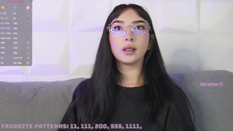 Snapshot of maxx_caprice chatting on April 23, 12:29 pm gabby online show from April 23, 12:29 pm