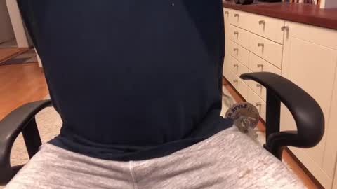 Max online show from January 14, 6:02 am