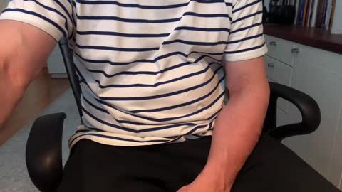 Max online show from February 12, 7:34 am