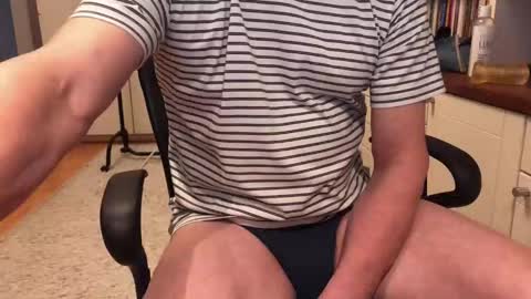 Max online show from November 28, 7:55 am