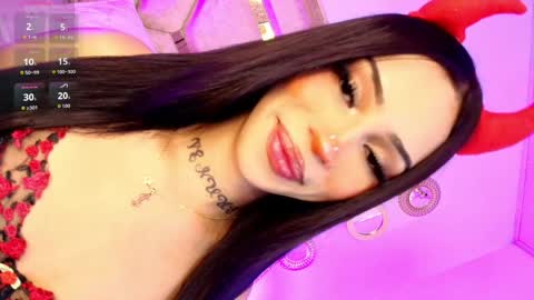 Valentina online show from April 3, 8:40 pm