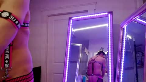 Maxxxbates online show from April 5, 2:42 am