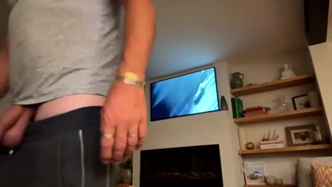 Snapshot of maxxxhammerrr chatting on August 3, 1:59 am maxxxhammerrr online show from August 3, 1:59 am