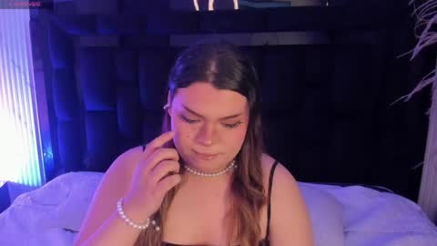 Snapshot of maxxxine_ chatting on May 31, 11:50 pm Maxine Minx online show from May 31, 11:50 pm