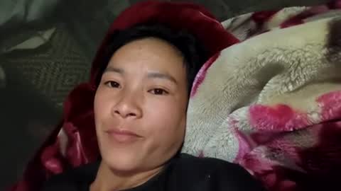 Snapshot of may_vietnamese chatting on June 25, 10:09 am may_vietnamese online show from June 25, 10:09 am