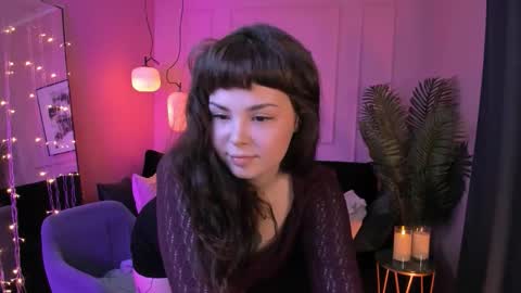 Snapshot of maya___muse chatting on February 3, 2:00 pm Maya online show from February 3, 2:00 pm