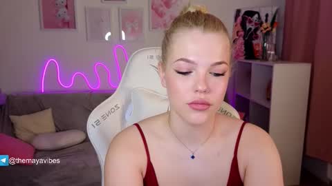 Maya online show from February 12, 3:45 am