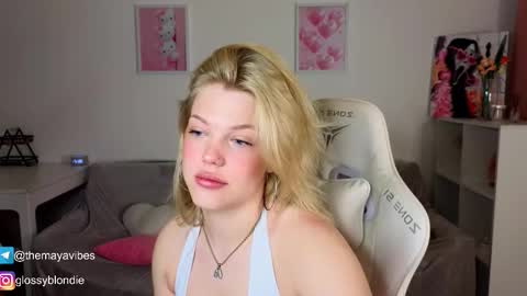 Maya online show from March 23, 3:21 am