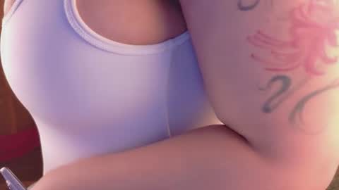 Snapshot of maya_house chatting on July 10, 4:17 am maya_house online show from July 10, 4:17 am