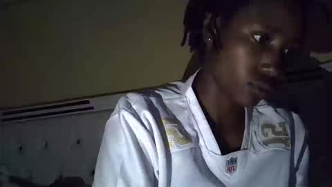 Snapshot of maya_melody chatting on February 3, 4:23 pm maya_melody online show from February 3, 4:23 pm