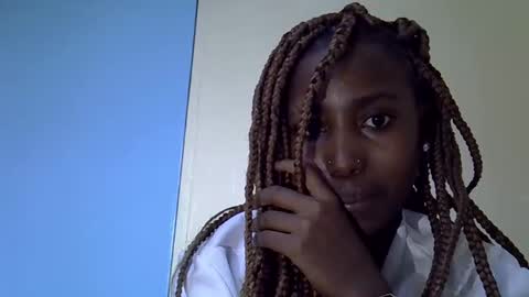 Snapshot of maya_melody chatting on February 14, 2:36 pm maya_melody online show from February 14, 2:36 pm