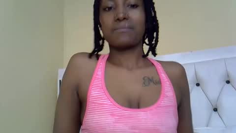 Snapshot of maya_melody chatting on February 26, 3:55 pm maya_melody online show from February 26, 3:55 pm