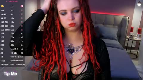 Maya Mils online show from April 17, 1:52 am