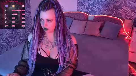 Snapshot of maya_mils chatting on July 22, 1:08 am Maya Mils online show from July 22, 1:08 am