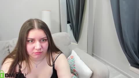 Snapshot of maya_raay chatting on March 31, 1:29 am Maya online show from March 31, 1:29 am