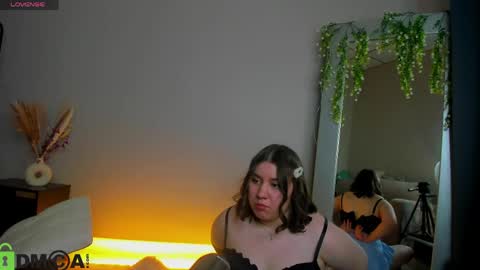 Snapshot of maya_raay chatting on April 30, 9:15 am Maya online show from April 30, 9:15 am