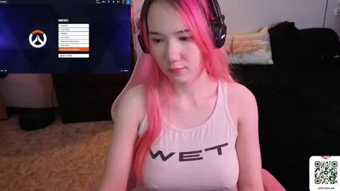 Snapshot of maya_viola chatting on February 16, 5:47 am Maya Viola online show from February 16, 5:47 am