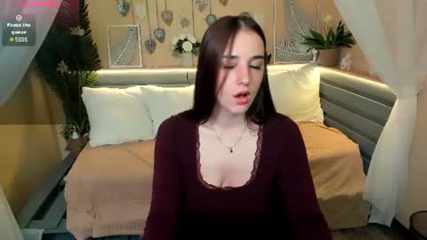 maya_winters online show from July 17, 10:11 am