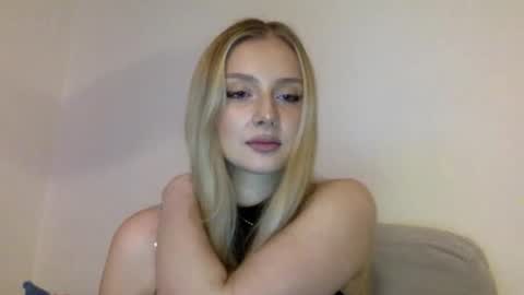 Snapshot of mayaflirt chatting on February 12, 8:48 pm mayaflirt online show from February 12, 8:48 pm