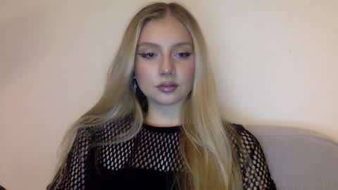 Snapshot of mayaflirt chatting on February 25, 8:40 pm mayaflirt online show from February 25, 8:40 pm